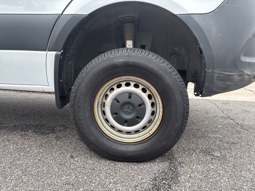 Used 2024 Mercedes-Benz Sprinter 2500 image 9