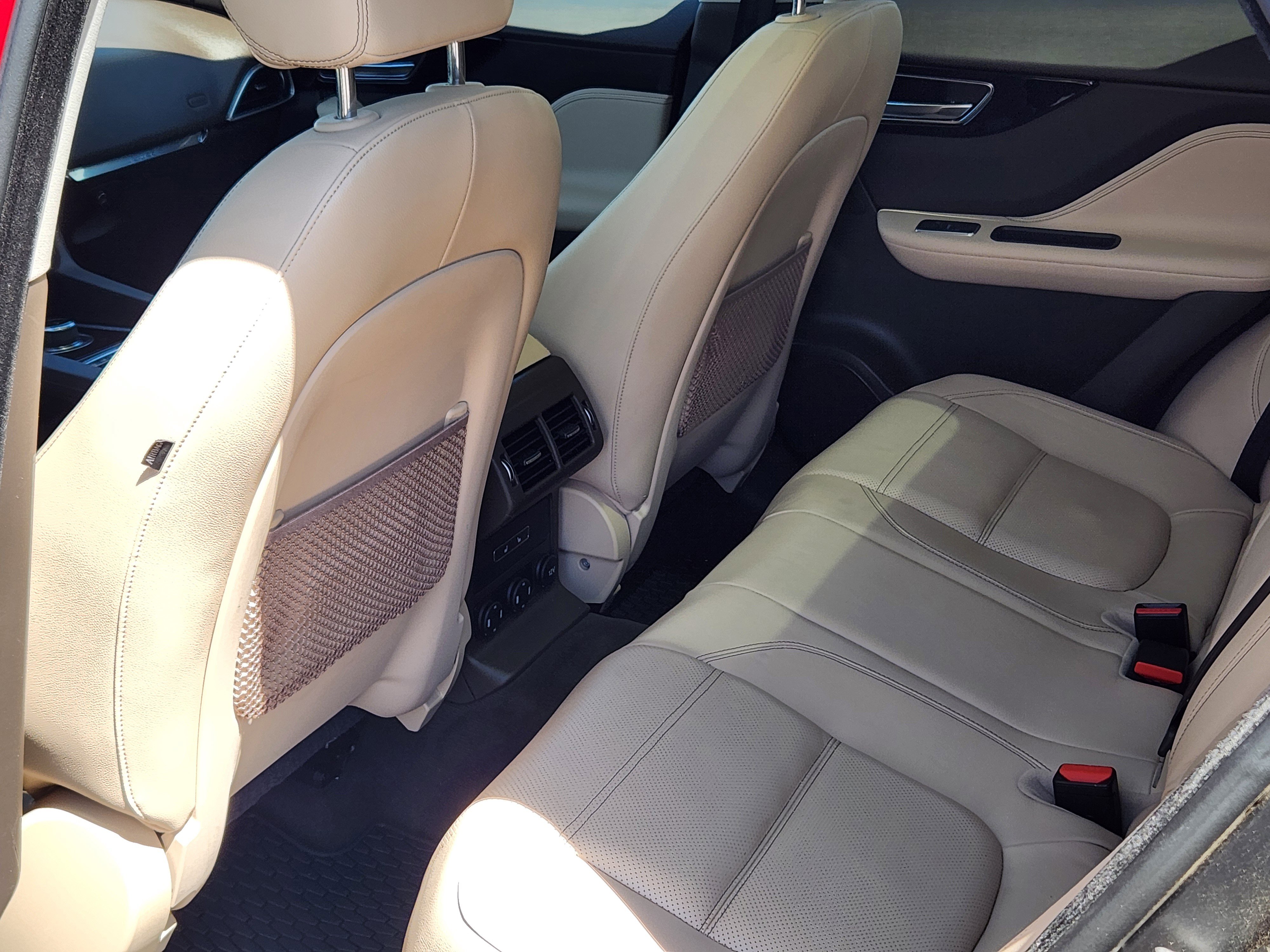 Used 2018 Jaguar F-PACE Prestige AWD/4WD image 21