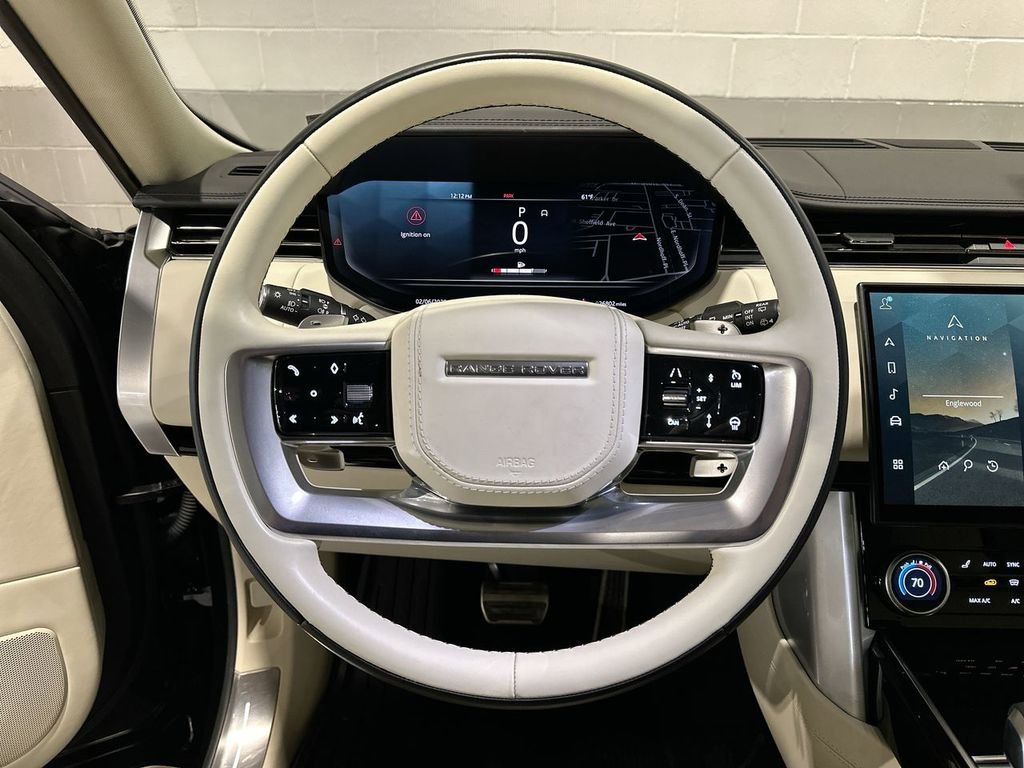 Used 2023 Land Rover Range Rover SE image 18
