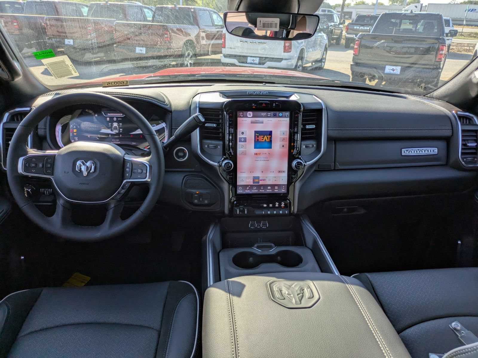 New 2026 RAM 2500 Laramie AWD/4WD image 14