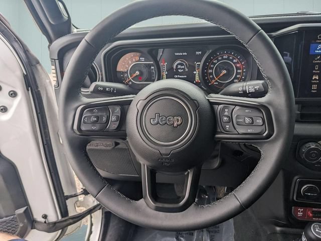 Used 2026 Jeep Gladiator Mojave AWD/4WD image 18