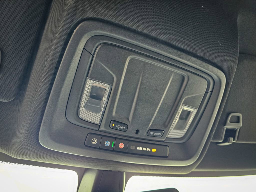 Used 2021 GMC Sierra 1500 AT4 w/ Off-Road Performance Package image 28