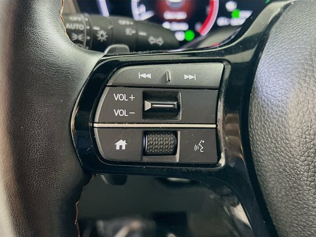 Used 2023 Honda Pilot TrailSport image 17