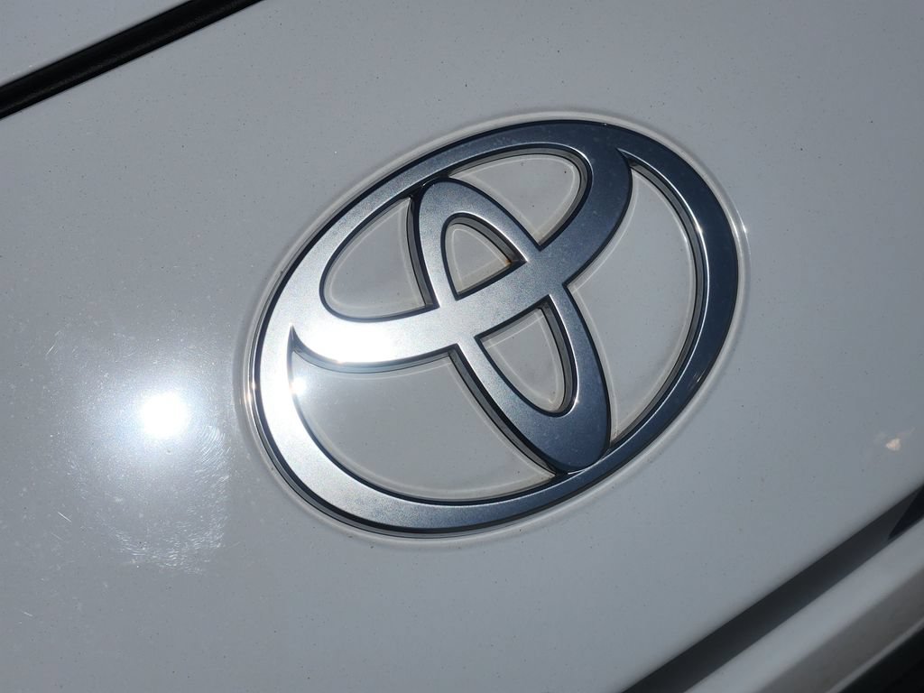 Used 2026 Toyota Camry LE w/ Convenience Package FWD image 13