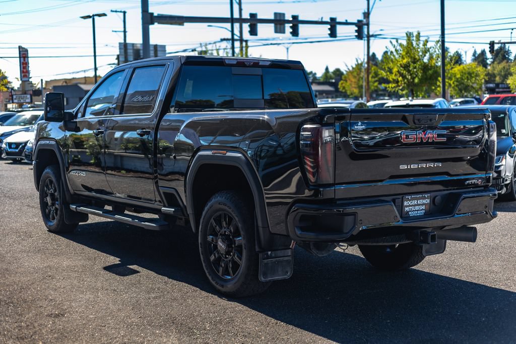 Used 2025 GMC Sierra 3500 AT4 w/ Technology Package AWD/4WD image 13