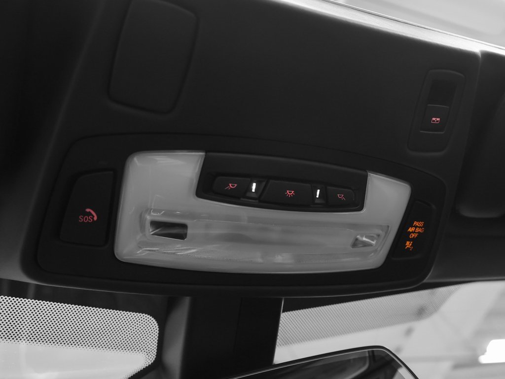 Used 2019 BMW i8 image 52