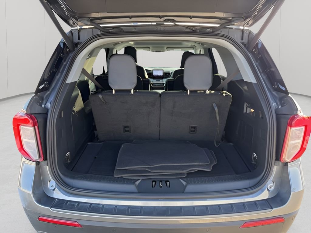 Used 2023 Ford Explorer XLT w/ Equipment Group 202A image 19