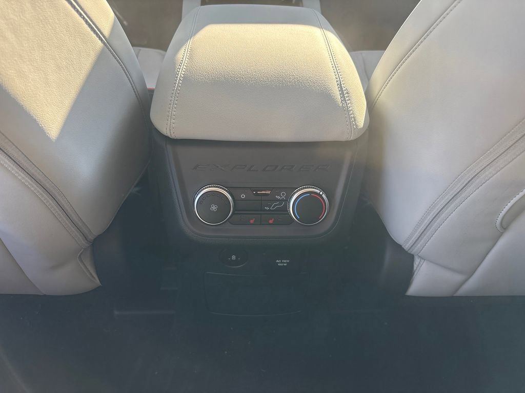 New 2026 Ford Explorer Platinum w/ LUX Leather Package image 12
