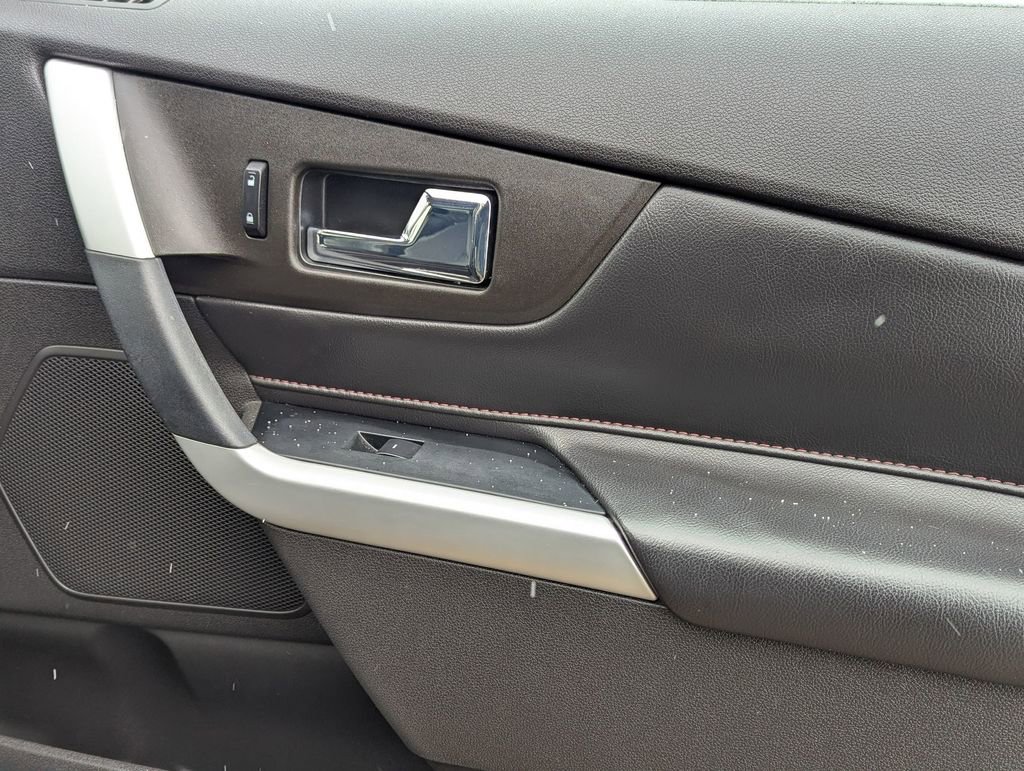 Used 2011 Ford Edge Limited w/ 302A Rapid Spec Order Code image 28