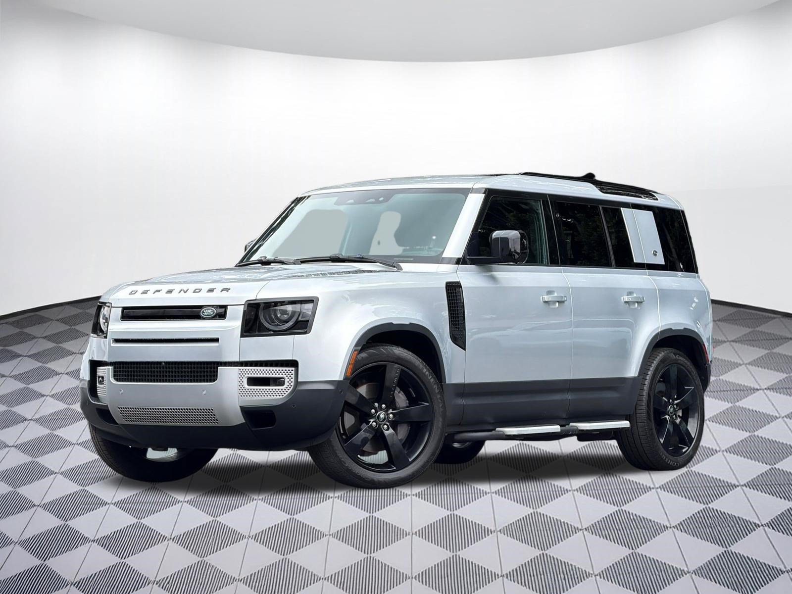 Used 2023 Land Rover Defender 110 SE AWD/4WD image 1