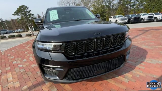 Used 2023 Jeep Grand Cherokee Limited w/ Luxury Tech Group II image 4