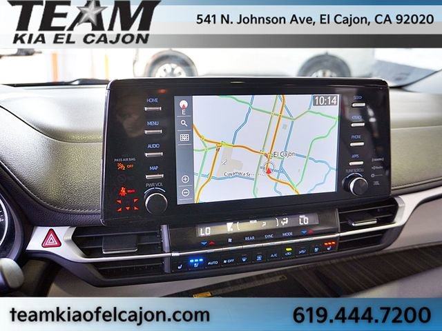 Used 2024 Toyota Sienna Limited image 29