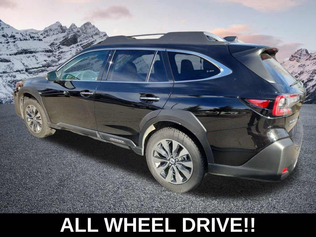 Used 2025 Subaru Outback Touring image 5