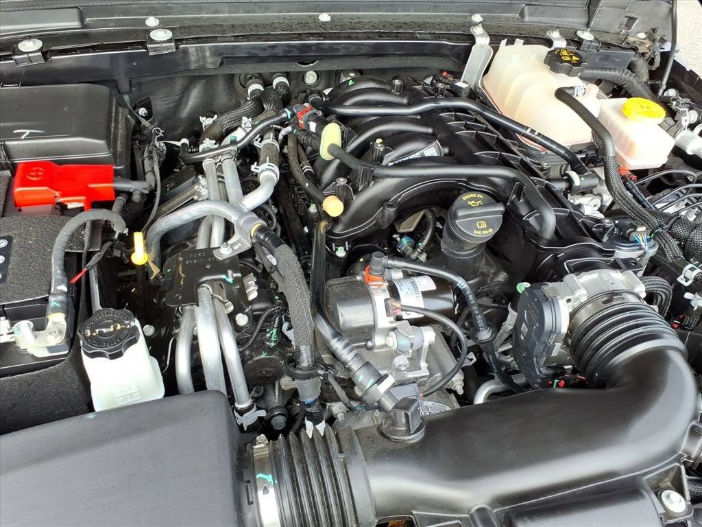 Used 2023 Jeep Wrangler Sport S image 32