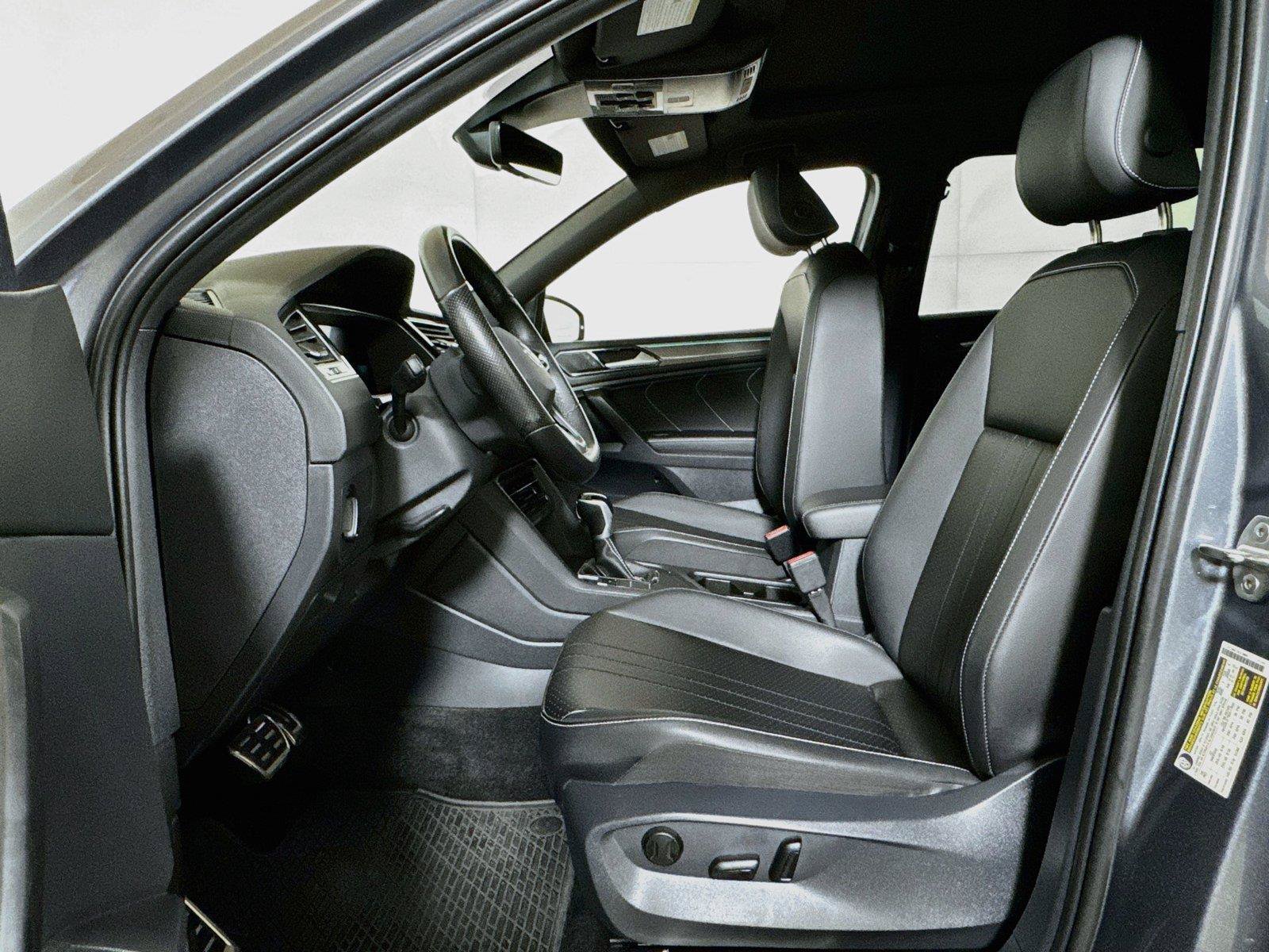 Used 2023 Volkswagen Tiguan SE R-Line FWD image 19