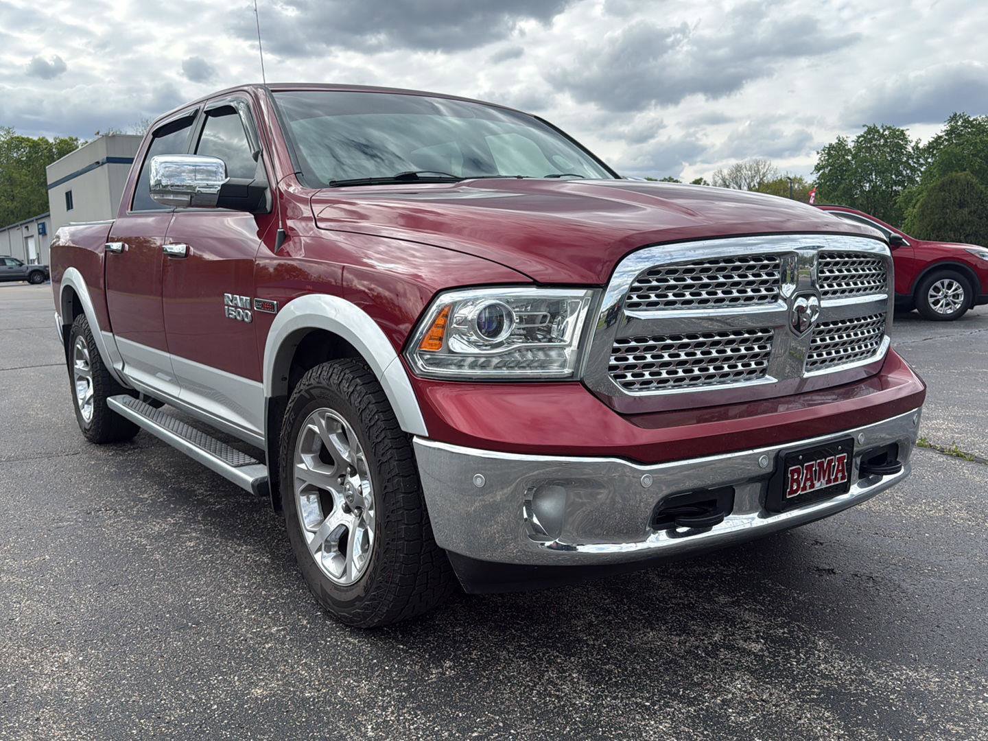 Used 2015 RAM 1500 Laramie w/ Convenience Group AWD/4WD image 4