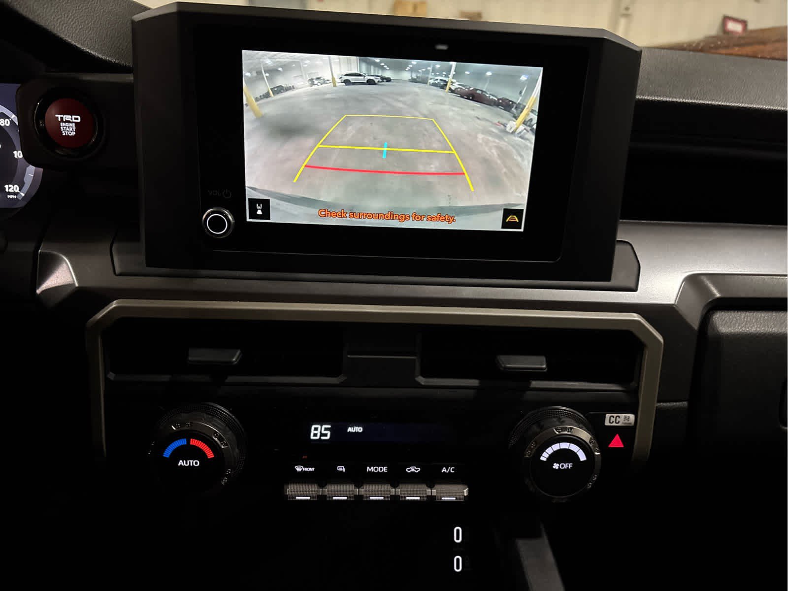 Certified 2025 Toyota Tacoma TRD Off-Road image 10