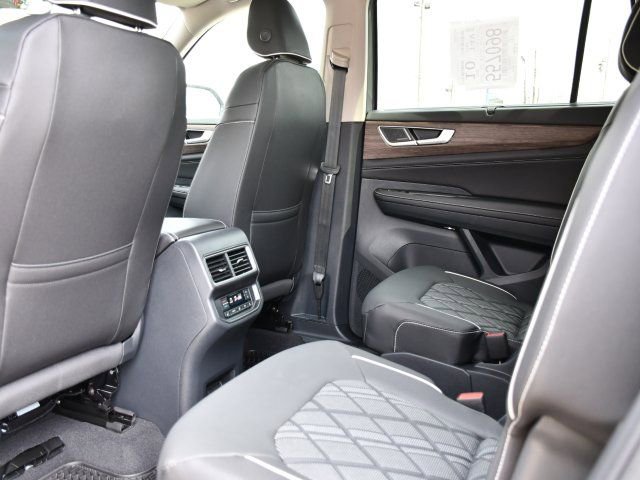 New 2026 Volkswagen Atlas SEL Premium R-Line image 17