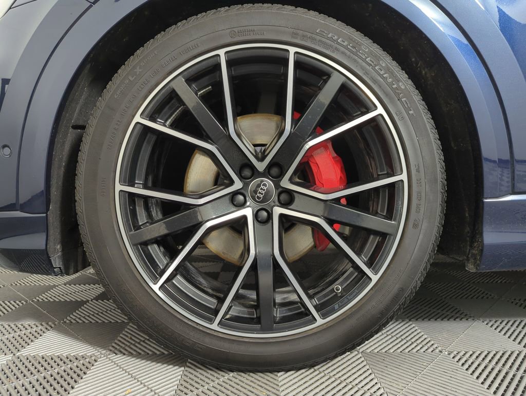 Used 2023 Audi Q8 Prestige w/ Prestige Package image 21
