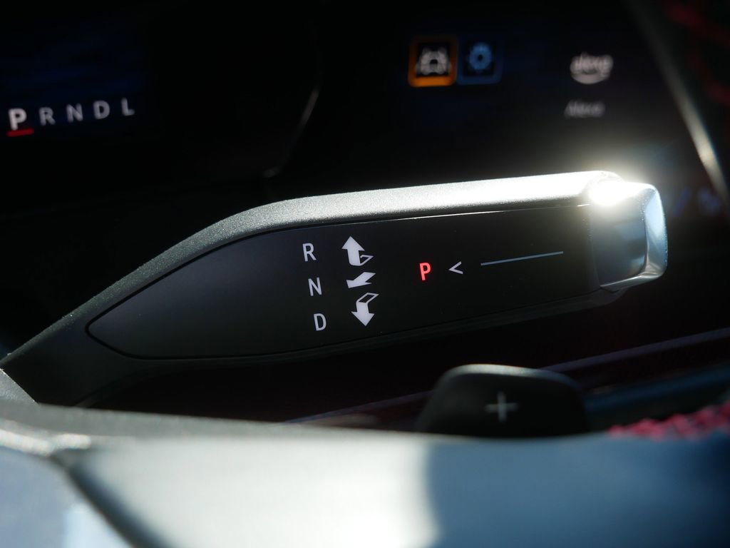 Used 2025 Chevrolet Traverse RS w/ LPO, Floor Liner Package AWD/4WD image 27