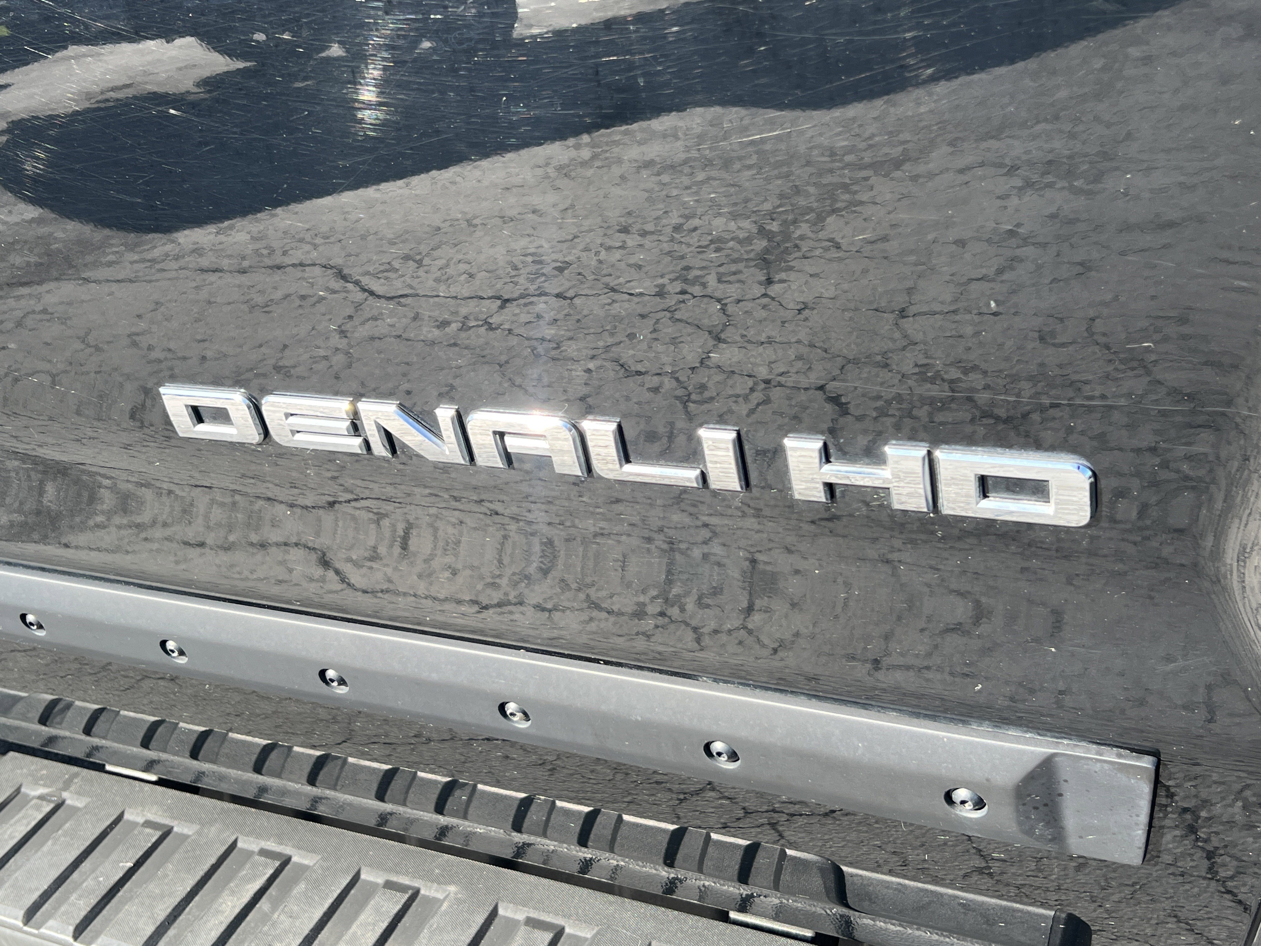 Used 2018 GMC Sierra 3500 Denali image 10