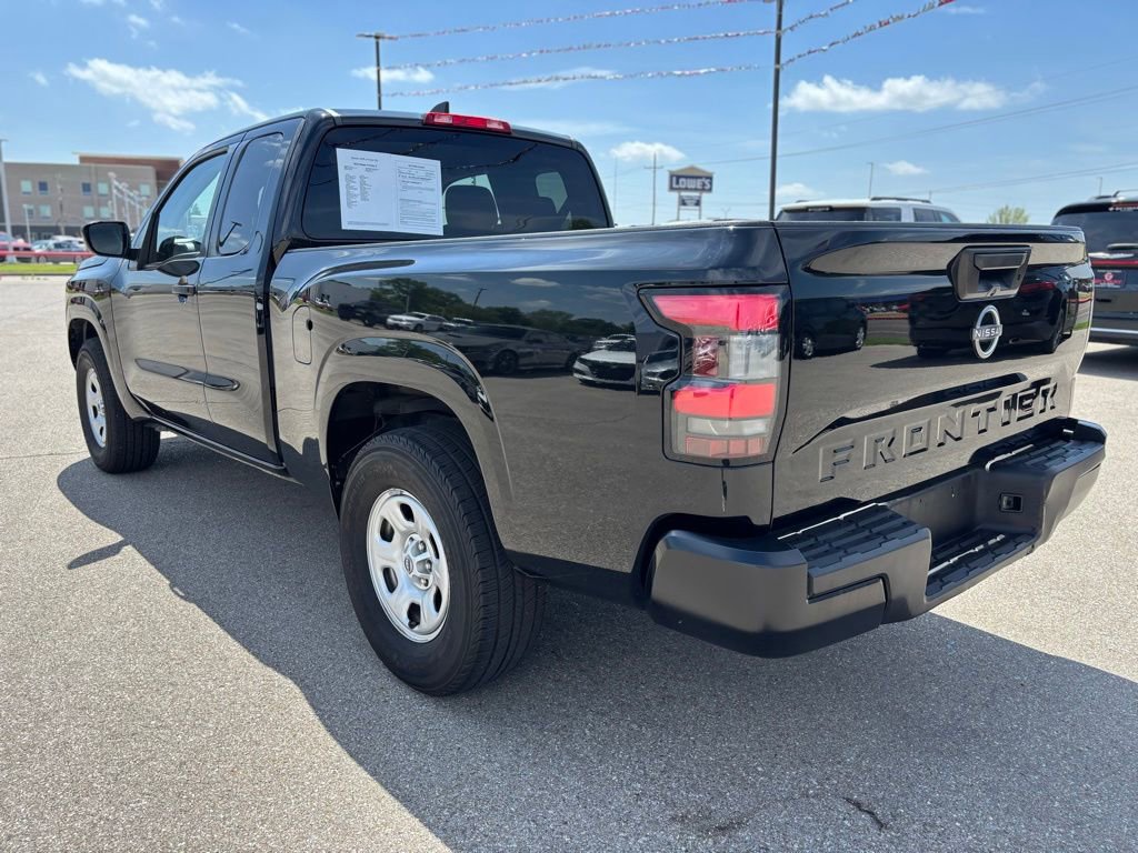 Used 2022 Nissan Frontier S RWD image 5