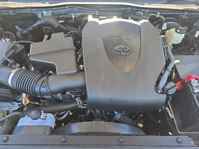 Certified 2022 Toyota Tacoma SR5 image 30