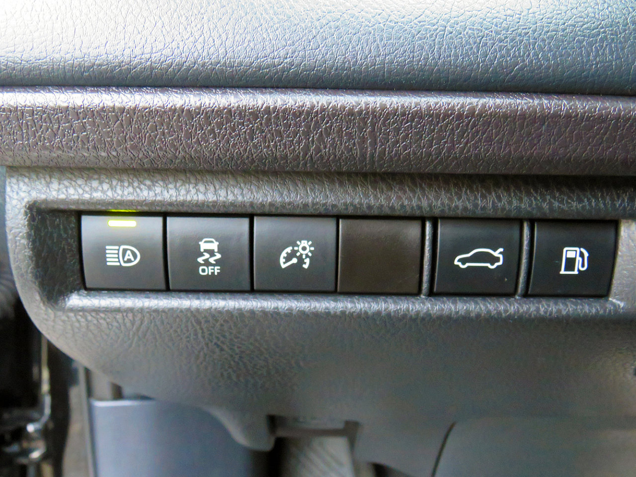 Used 2025 Toyota Camry XSE image 26