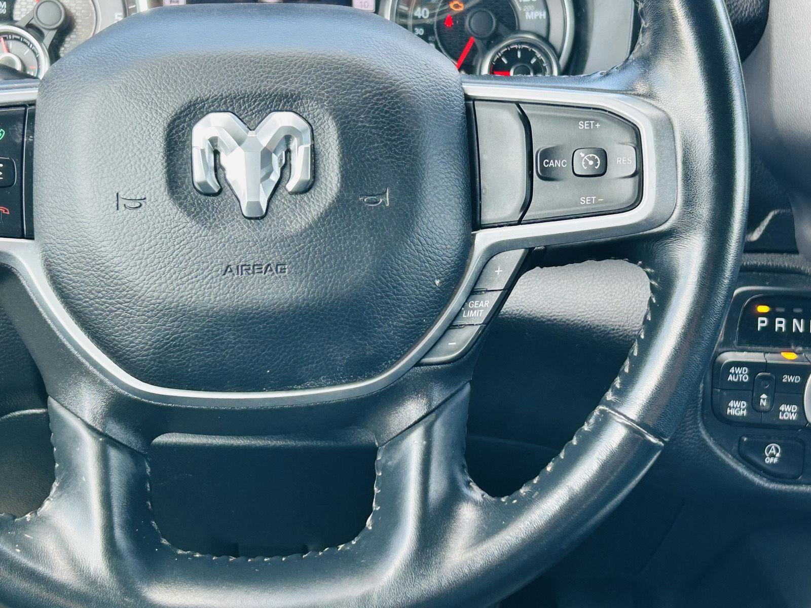 Used 2022 RAM 1500 Big Horn AWD/4WD image 14