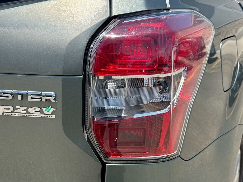 Used 2014 Subaru Forester 2.5i Limited AWD/4WD image 35