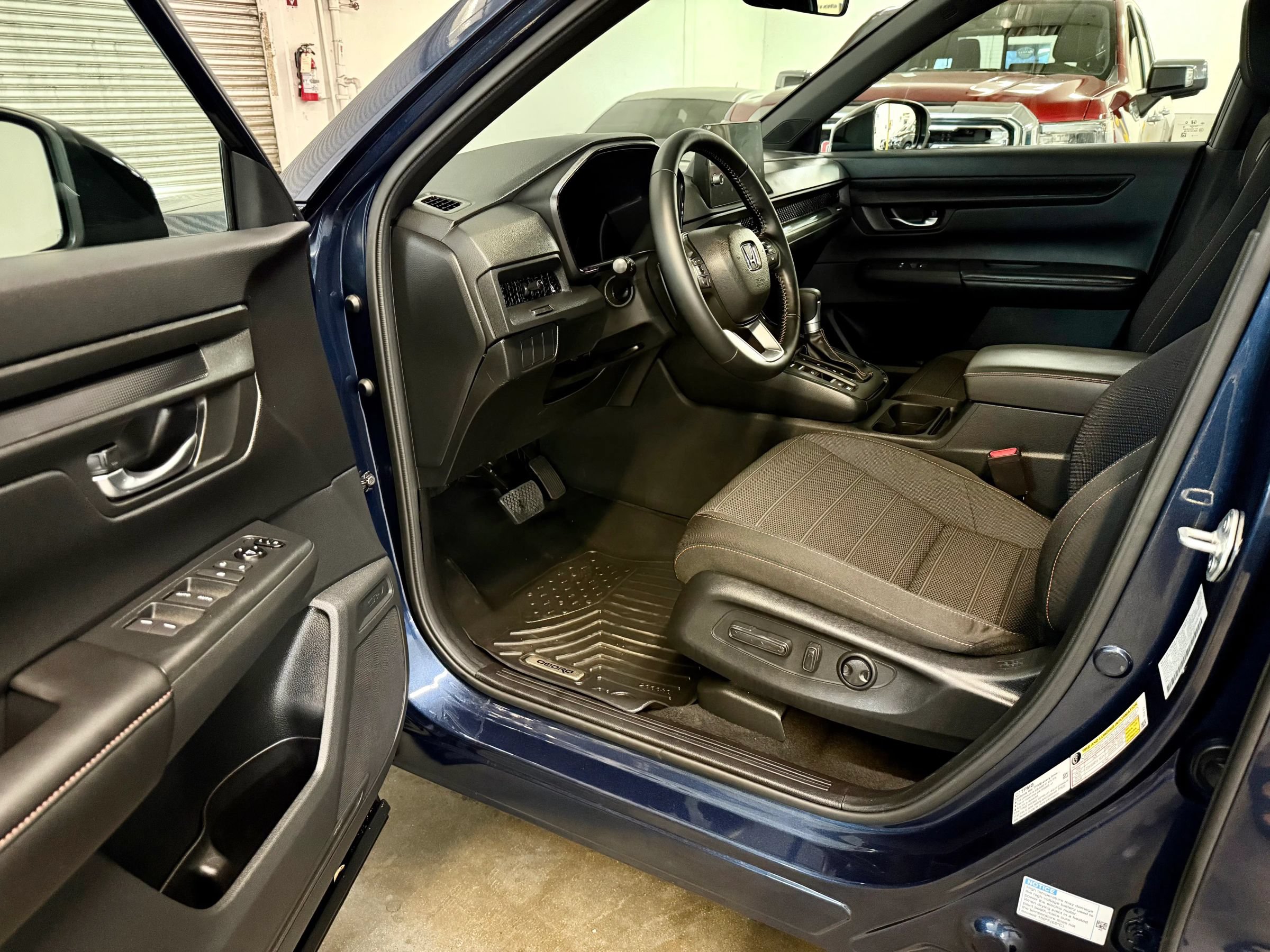 Used 2026 Honda CR-V Sport image 9