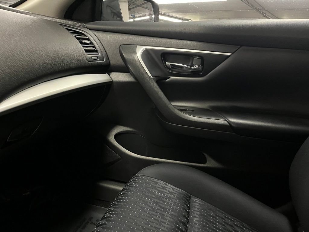 Used 2016 Nissan Altima 2.5 S w/ Power Driver Seat Package FWD image 26