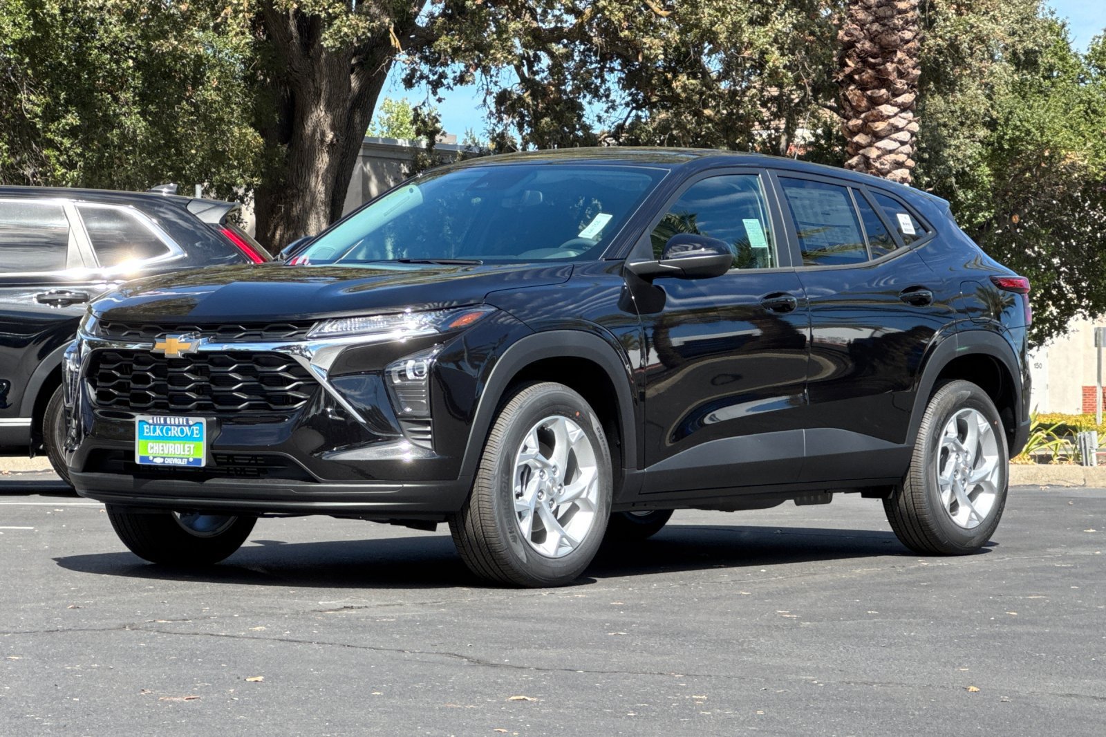New 2026 Chevrolet Trax LS w/ LS Convenience Package FWD image 7