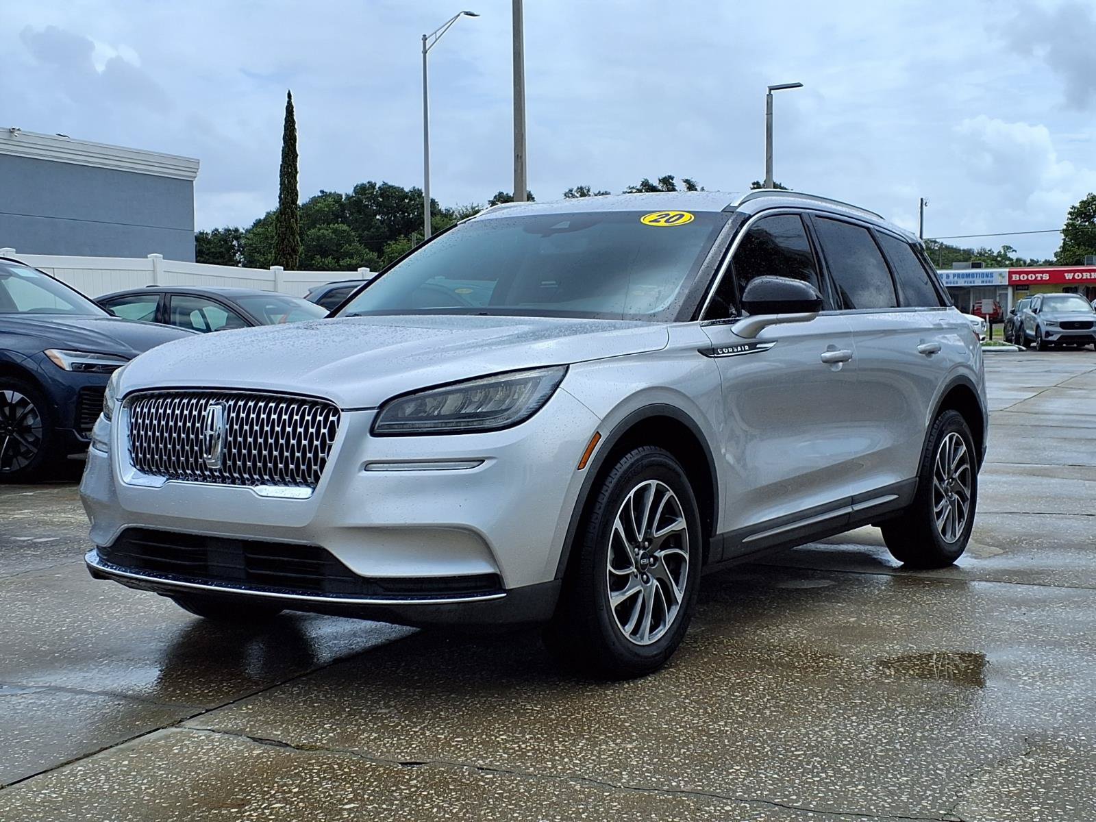 Used 2020 Lincoln Corsair FWD image 3