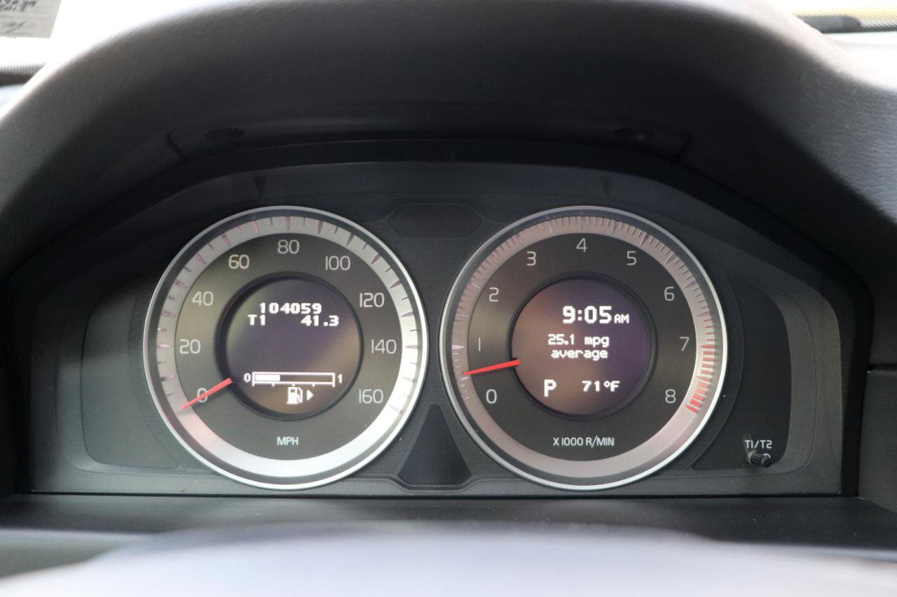 Used 2012 Volvo XC70 T6 image 12