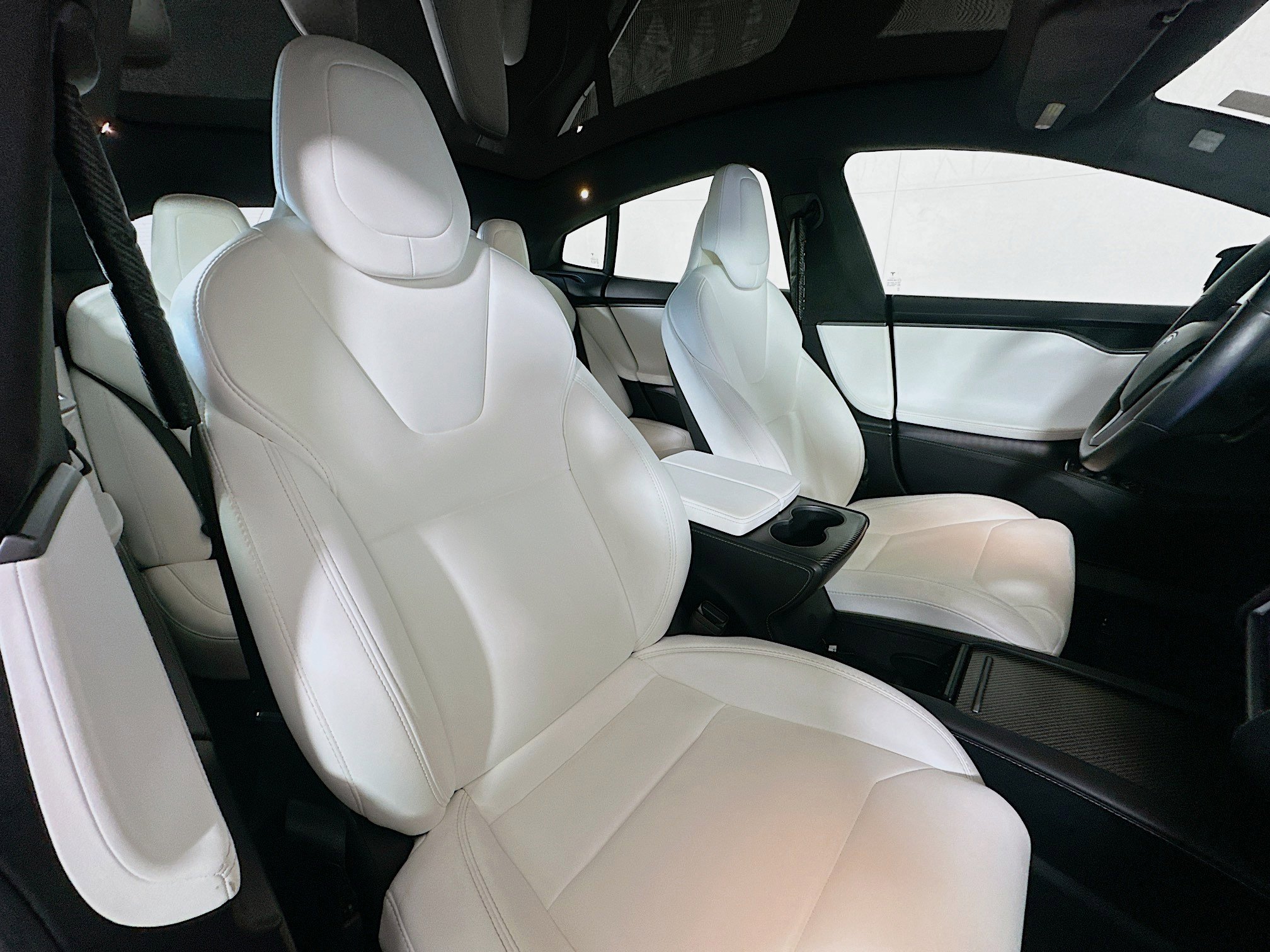 Used 2019 Tesla Model S Performance image 26