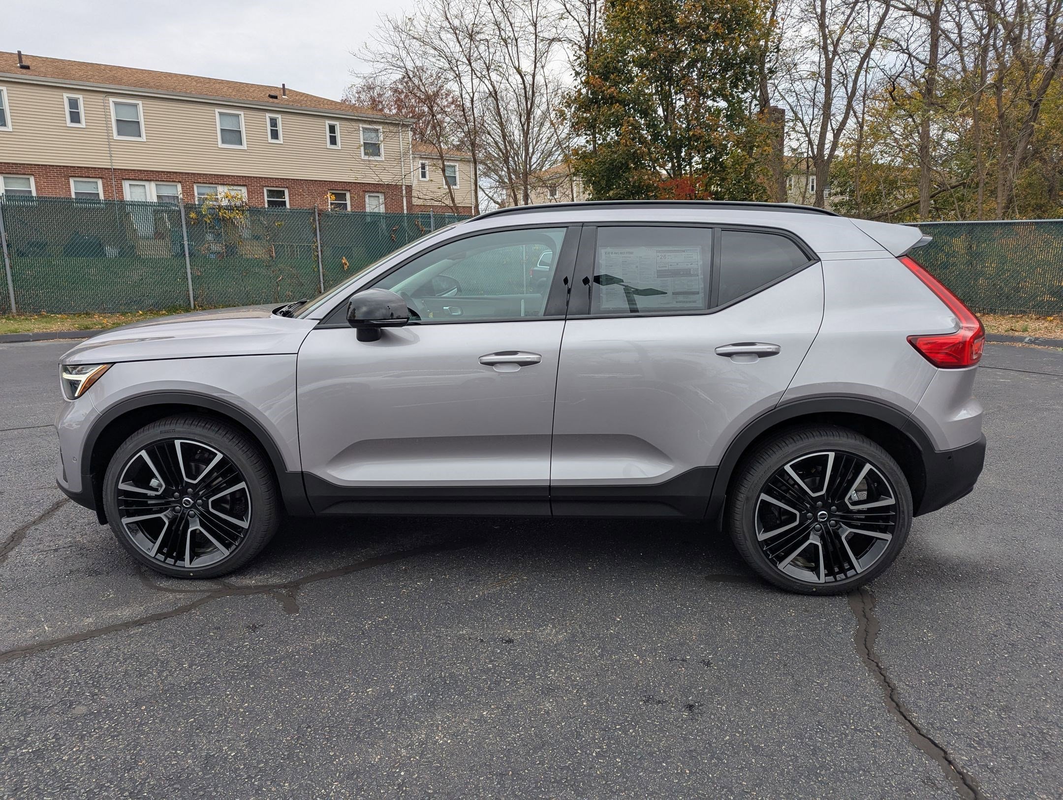 New 2026 Volvo XC40 B5 Ultra w/ Protection Package Premier image 6