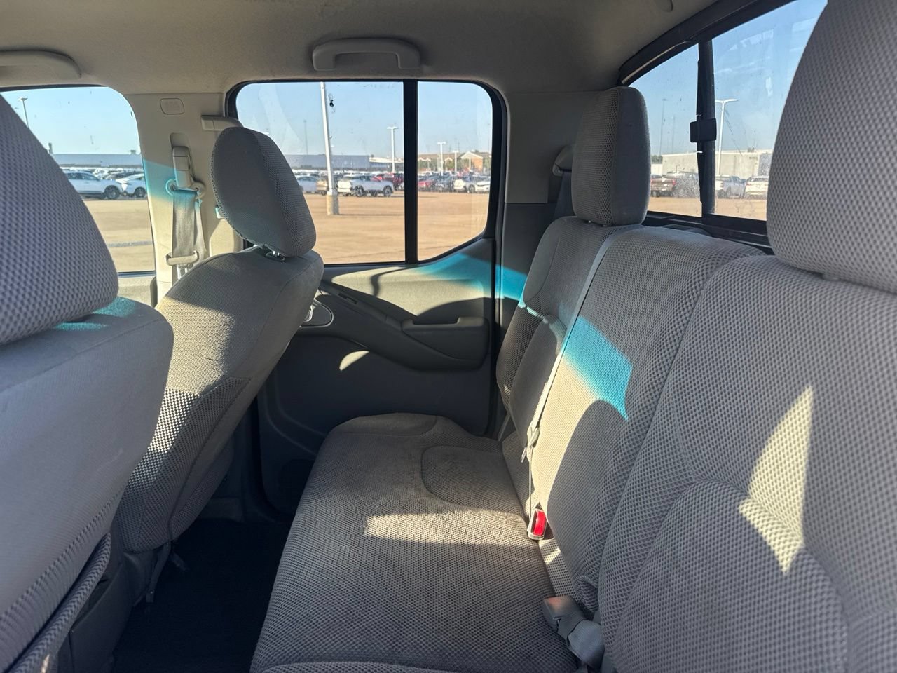 Used 2016 Nissan Frontier SV RWD image 33