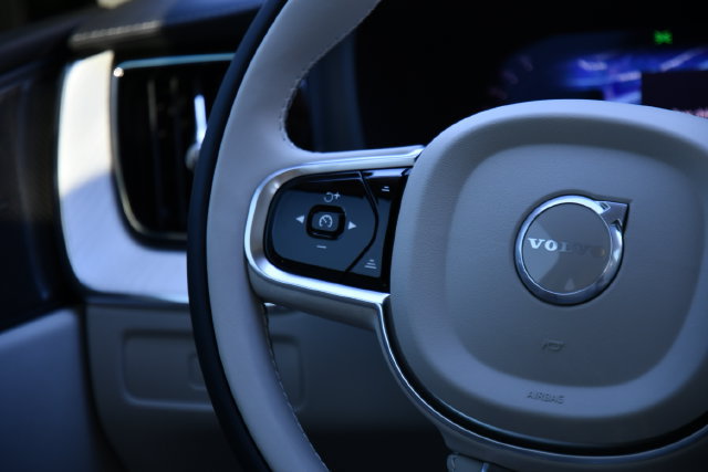 New 2027 Volvo XC60 B5 Ultra AWD/4WD image 23