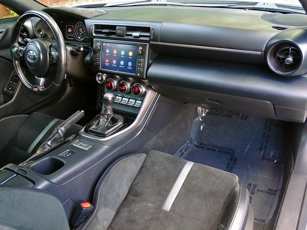 Used 2023 Toyota GR86 Premium RWD image 25
