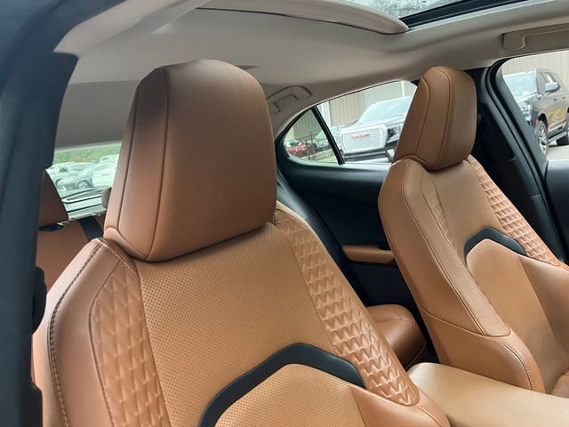 Used 2019 Lexus UX 200 image 34