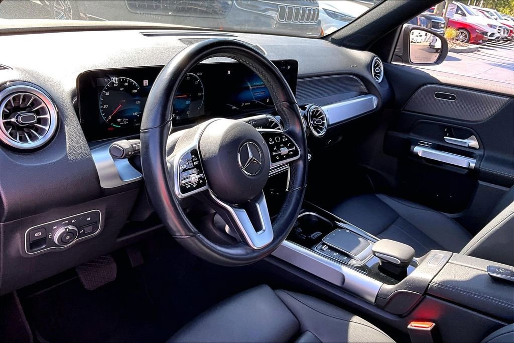 Used 2022 Mercedes-Benz EQB 350 4MATIC image 17