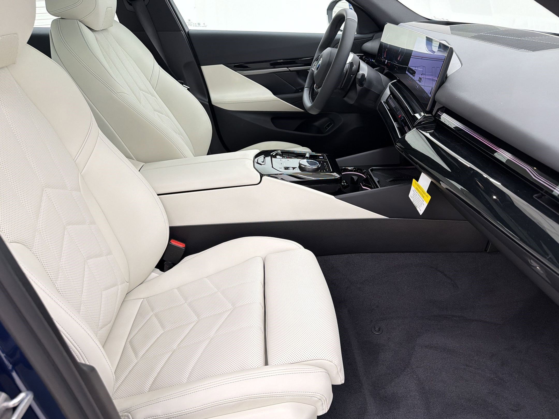 New 2026 BMW 530i RWD image 26