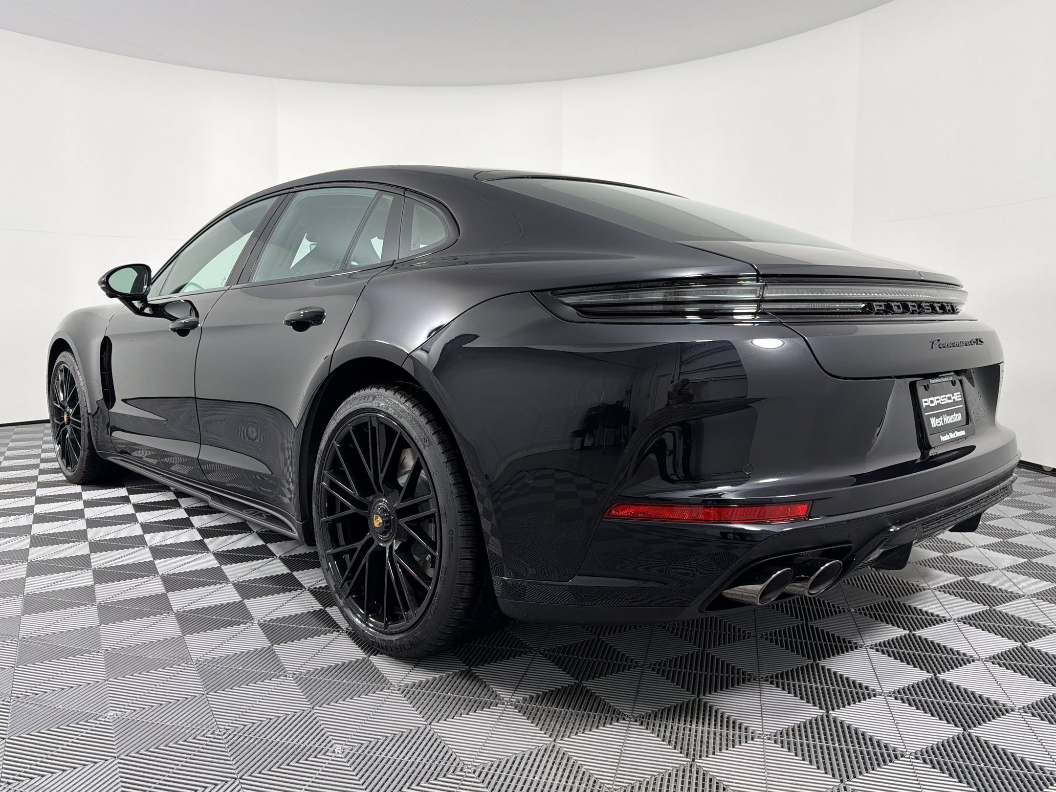 New 2026 Porsche Panamera GTS AWD/4WD image 3