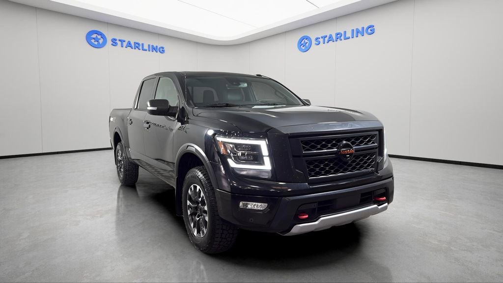 Used 2021 Nissan Titan PRO-4X w/ Pro-4x Convenience Package AWD/4WD image 14