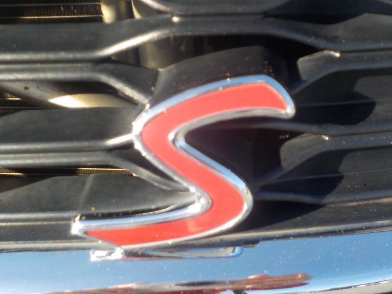 Used 2015 MINI Cooper S image 9