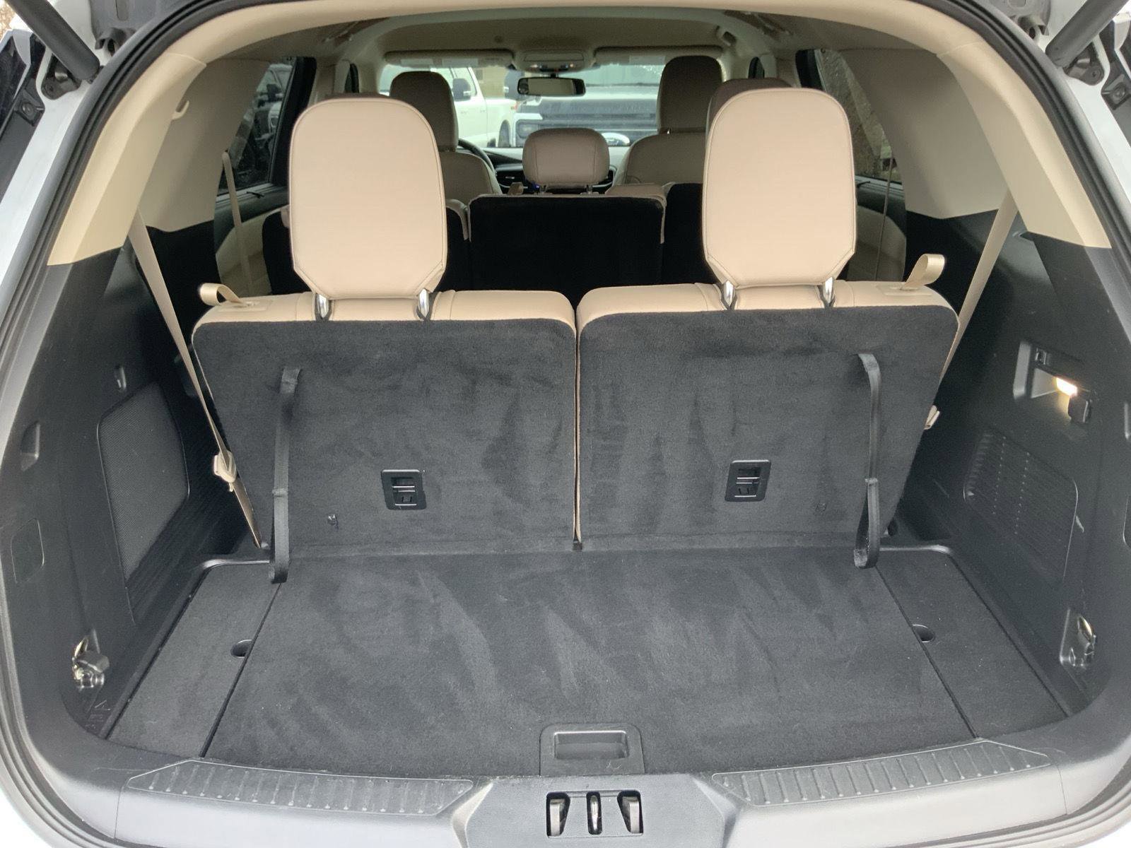 Used 2022 Ford Explorer Limited image 12