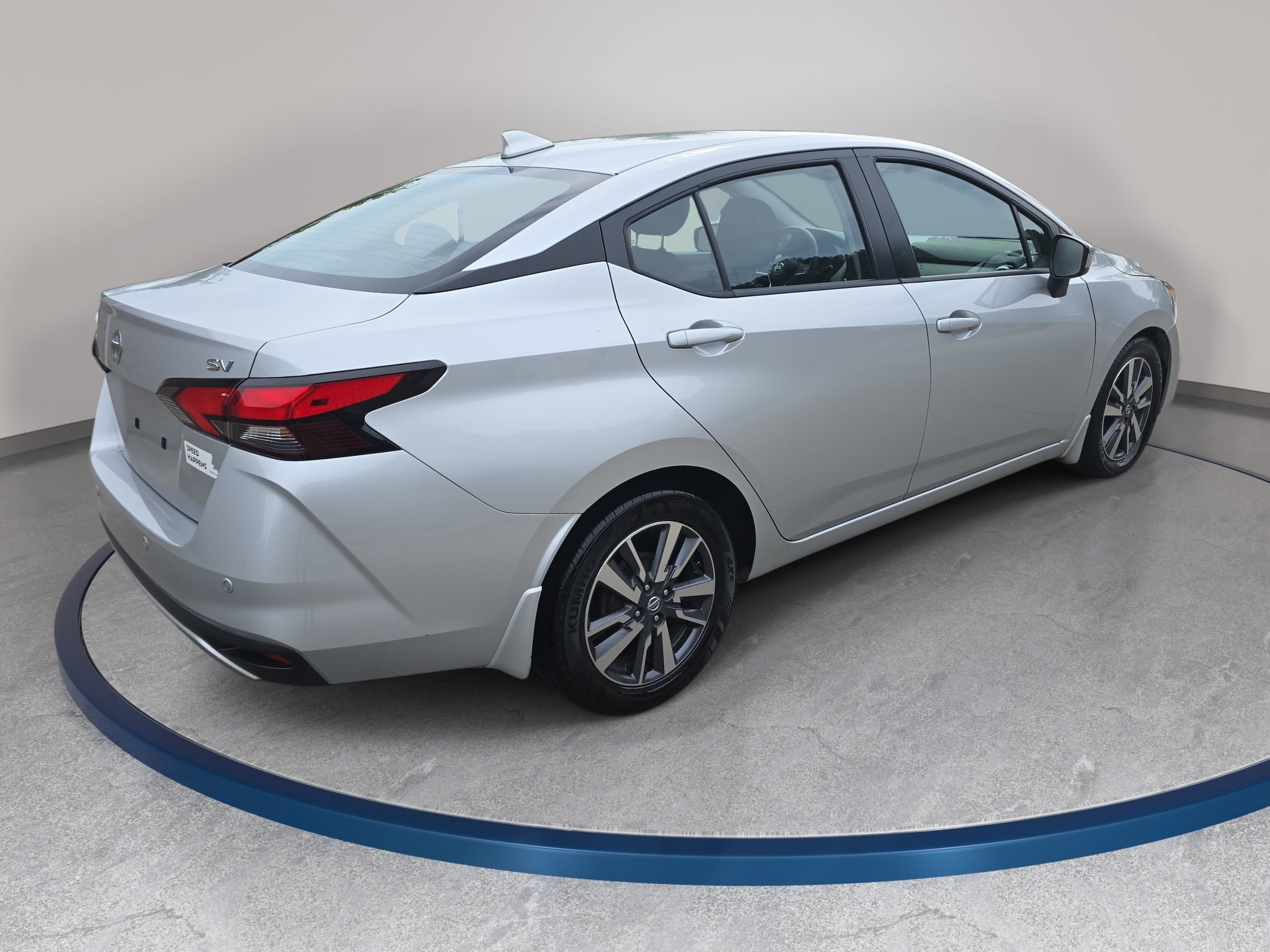 Used 2020 Nissan Versa SV FWD image 5