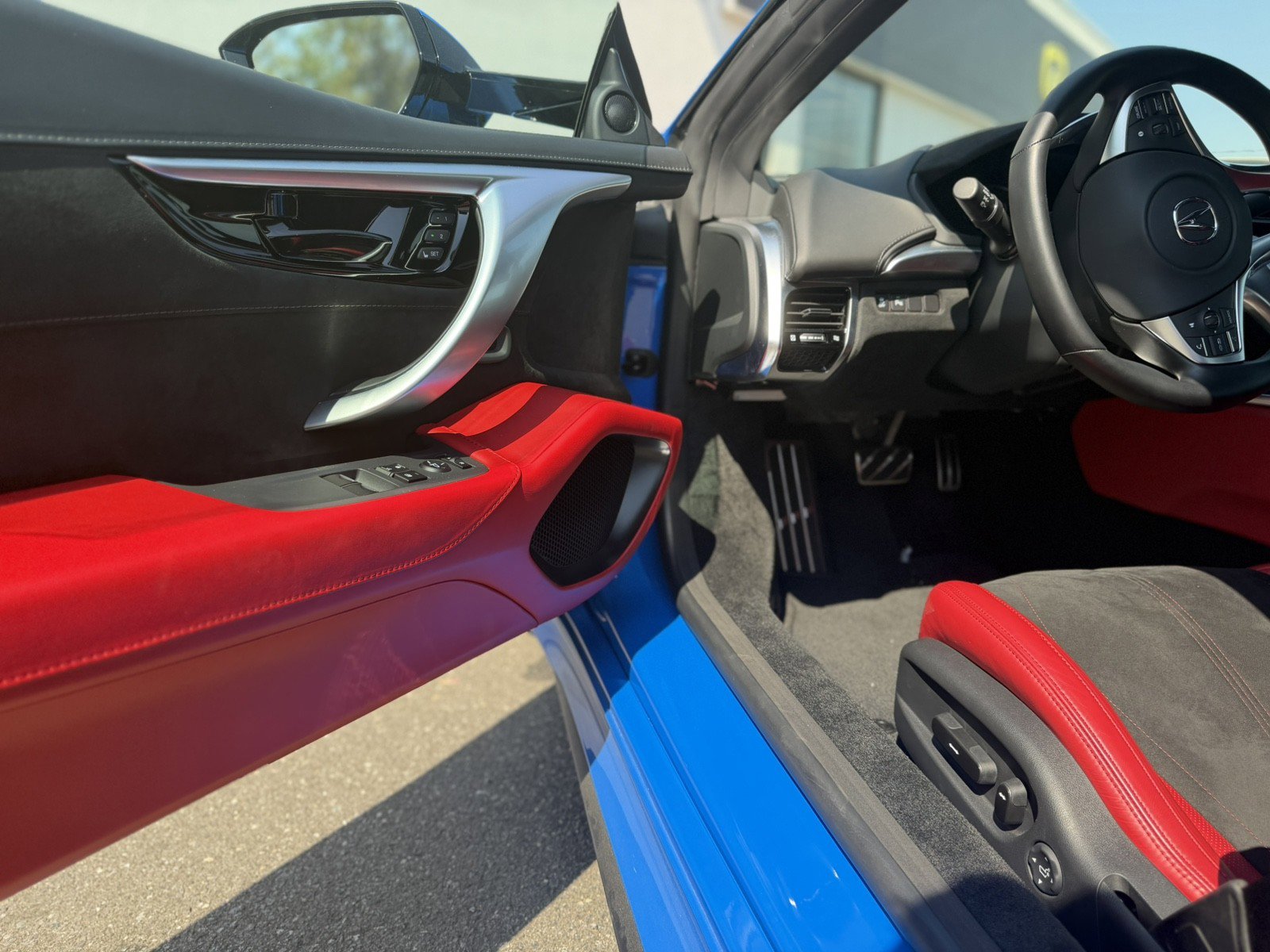 Used 2021 Acura NSX image 13