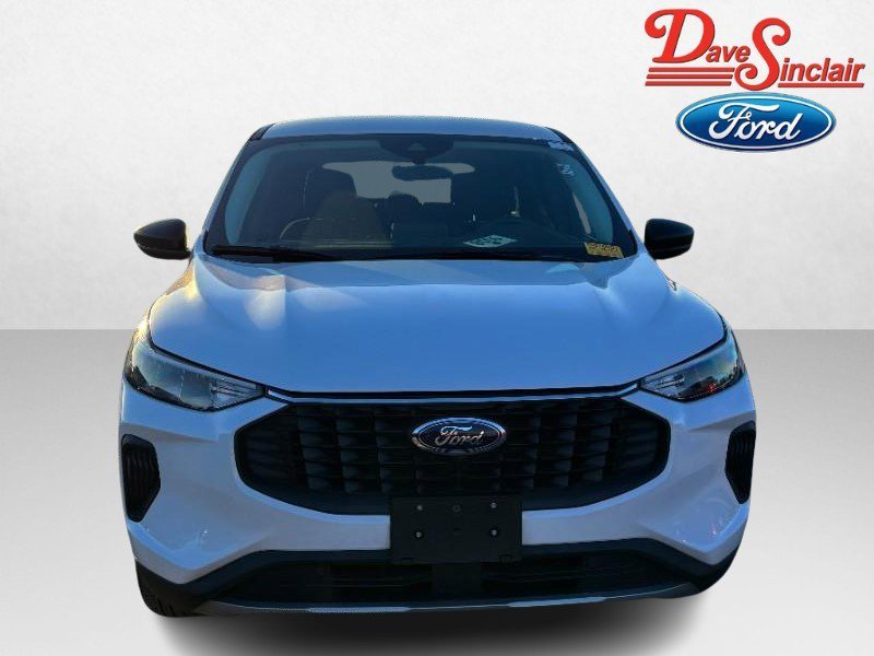 Used 2025 Ford Escape Active AWD/4WD image 2